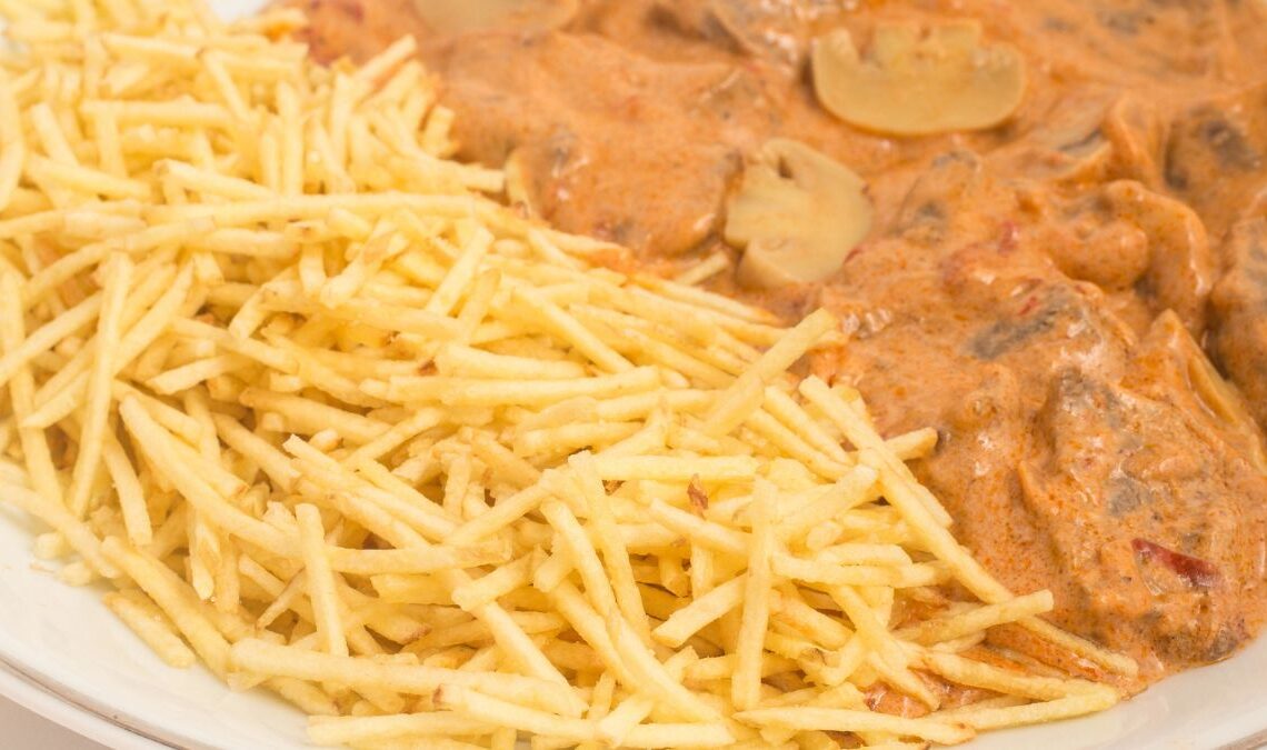 Strogonoff de Frango Fácil e Rápido