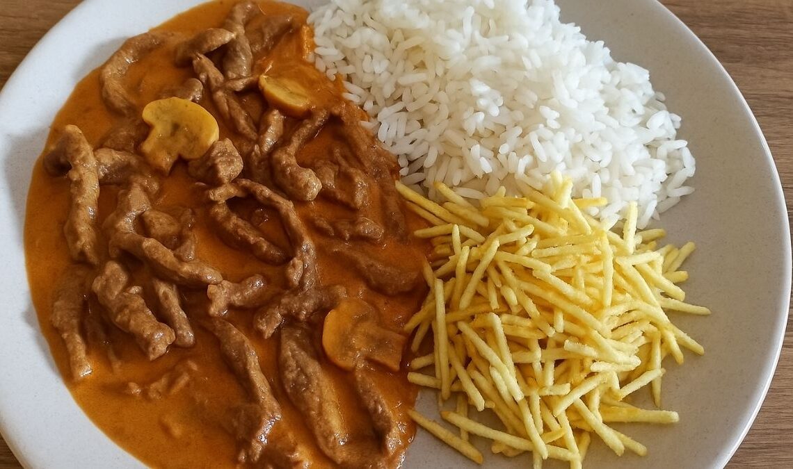 Strogonoff de Carne 1 Strogonoff de Carne