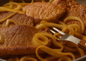 Bife Acebolado na Frigideira 2 Bife Acebolado na Frigideira