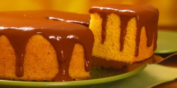 Bolo de Cenoura com Chocolate Vegano