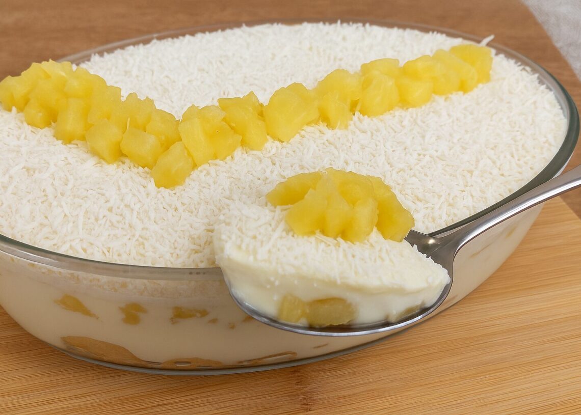 Pavê de Abacaxi com Coco