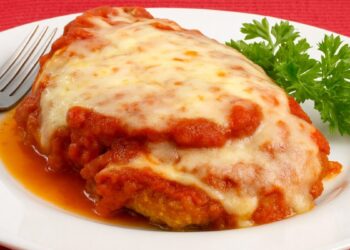 Filé de Frango à Parmegiana 4 Filé de Frango à Parmegiana