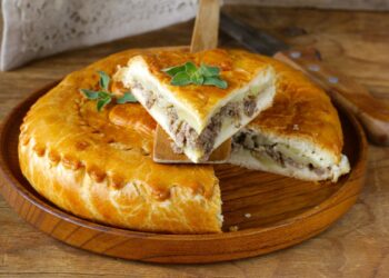 Torta de Carne Caseira com Batatas e Orégano 5 Torta de Carne Caseira com Batatas e Orégano
