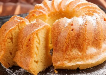 Bolo de Baunilha: A Sobremesa Perfeita para Qualquer Ocasião 2 Bolo de Baunilha: A Sobremesa Perfeita para Qualquer Ocasião