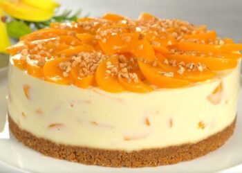 Sobremesa de Pêssego Simples e Deliciosa 3 Sobremesa de Pêssego Simples e Deliciosa