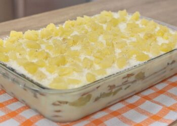 Pavê de Abacaxi Fácil e Cremoso 2 Pavê de Abacaxi Fácil e Cremoso