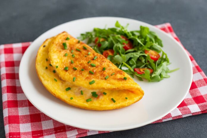 Omelete Recheada de Frigideira – Leve, Prática e Perfeita para o Jantar