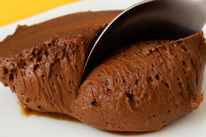 Mousse de Chocolate Cremoso com Apenas 3 Ingredientes
