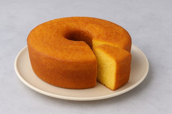 Bolo Caseiro de Milho no Liquidificador – Massa Fofa, Sabor de Roça e Preparo Rápido