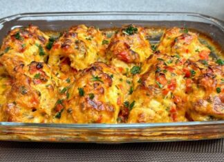 Peito de Frango Recheado no Forno com Queijo e Ervas