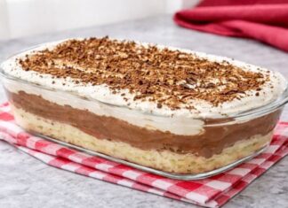 Pavê de Chocolate com Biscoito Maisena