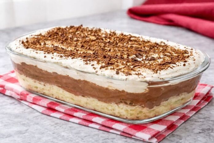 Pavê de Chocolate com Biscoito Maisena