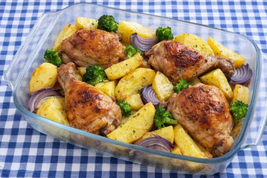 Frango Assado no Forno com Batata