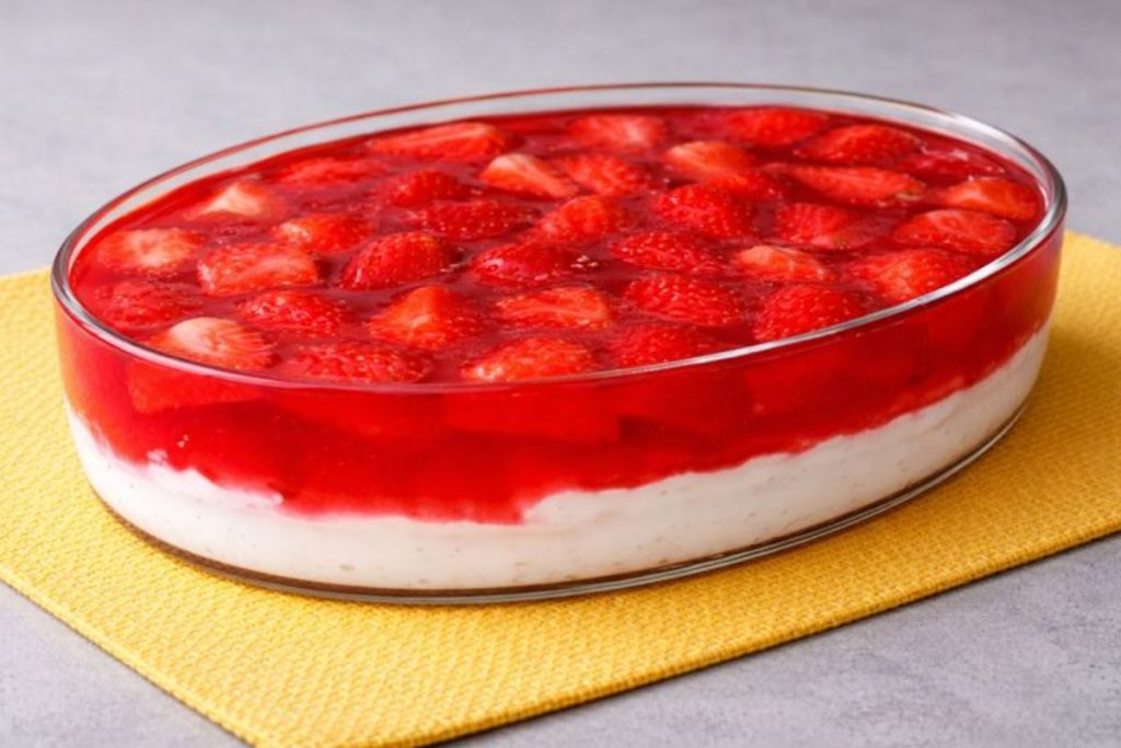 Sobremesa de Morango Gelada