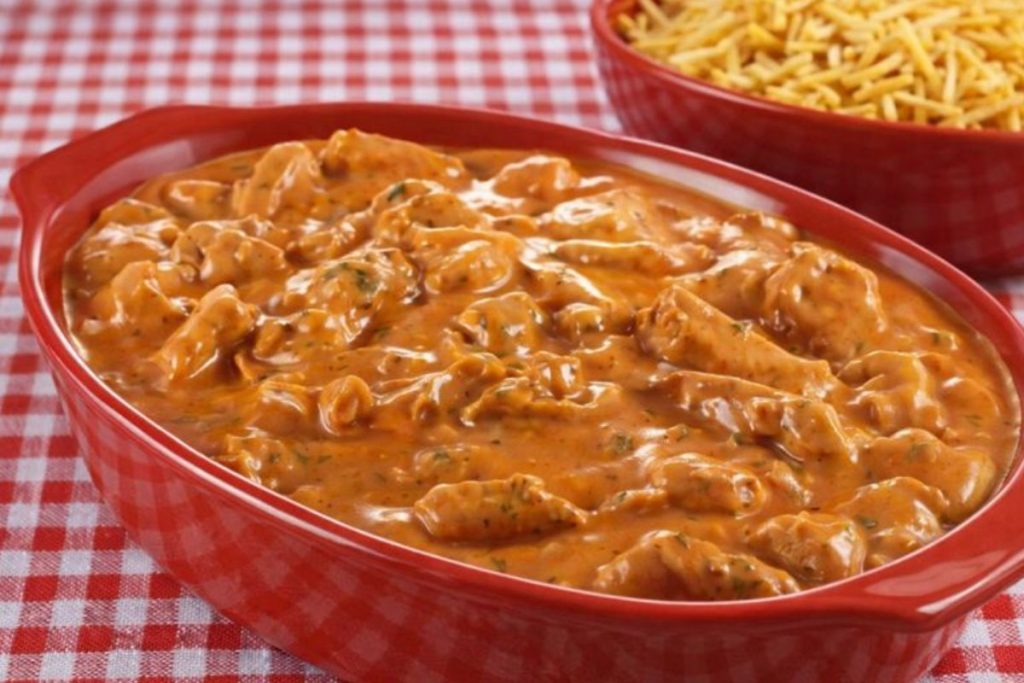 Strogonoff de Carne Simples