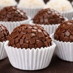 Brigadeiro Tradicional – Doce Clássico Brasileiro Fácil de Fazer