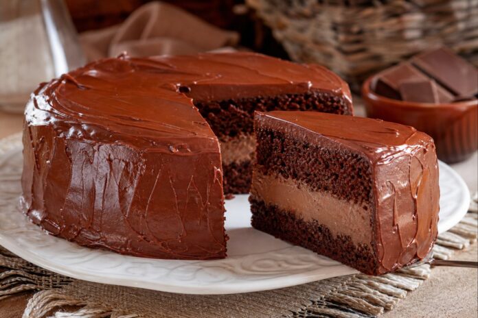Bolo de Festa Simples